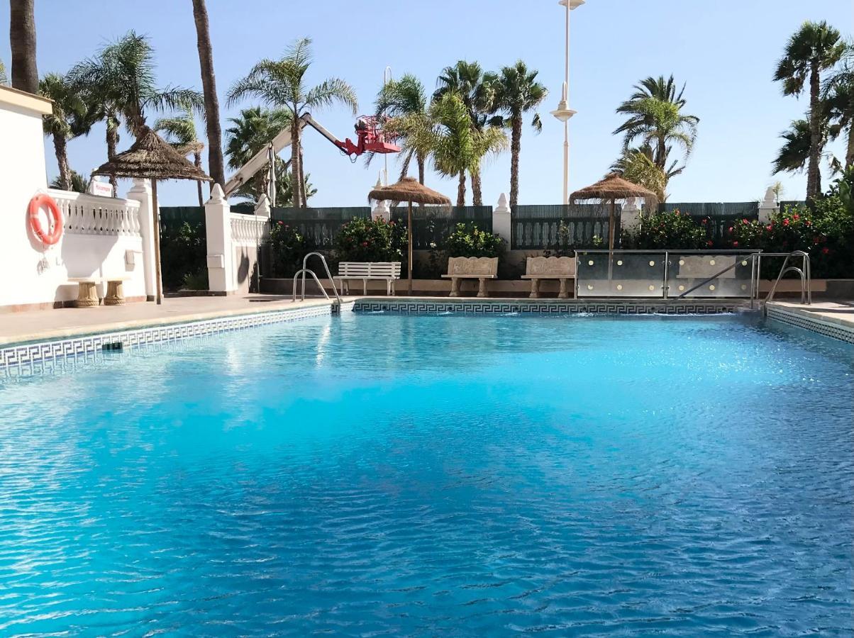 Apartamento 2 Dormitorios En Primera Linea De Playa San Cristobal 阿尔姆尼卡 外观 照片