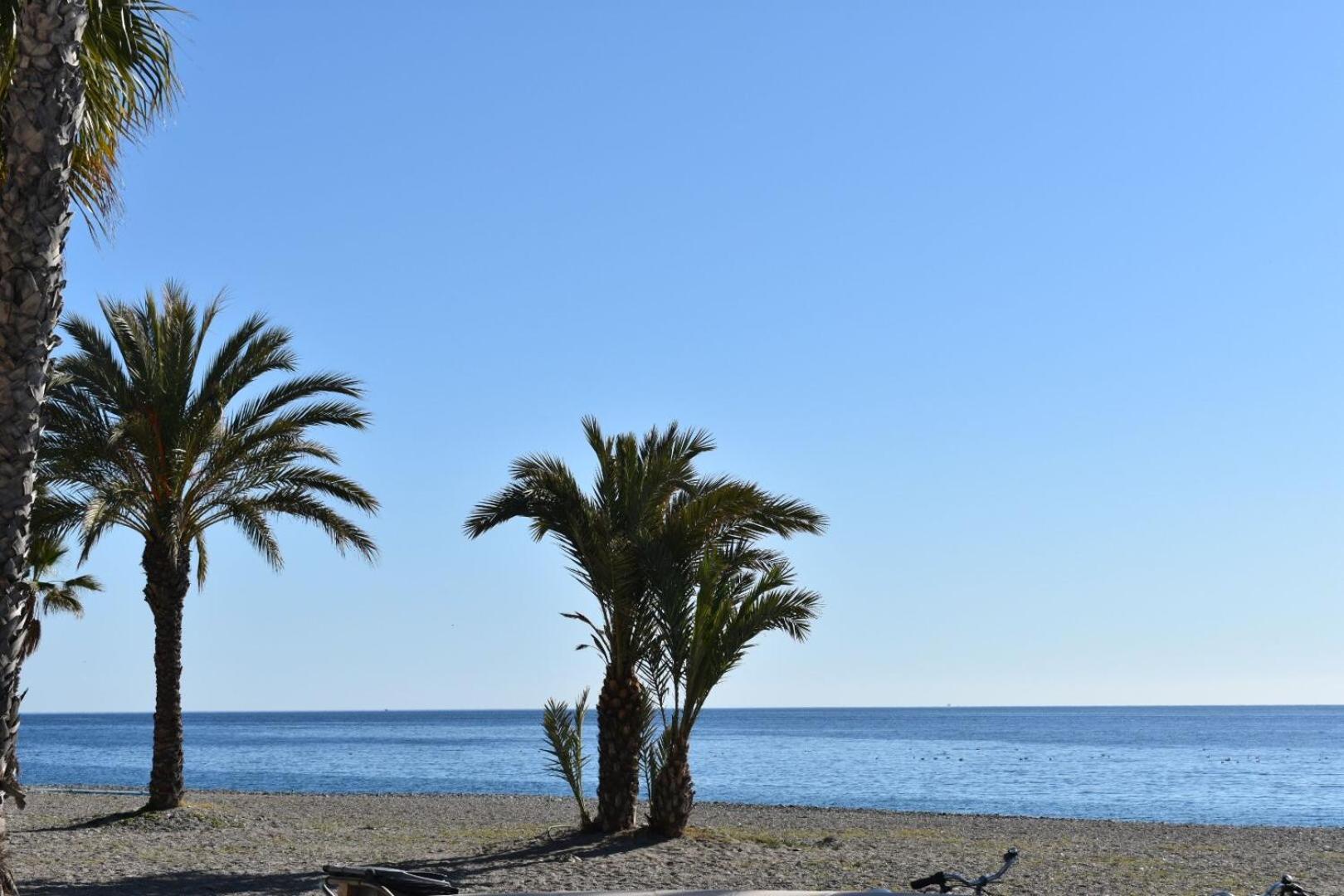 阿尔姆尼卡Apartamento Junto Al Mar En Playa San Cristobal公寓 外观 照片